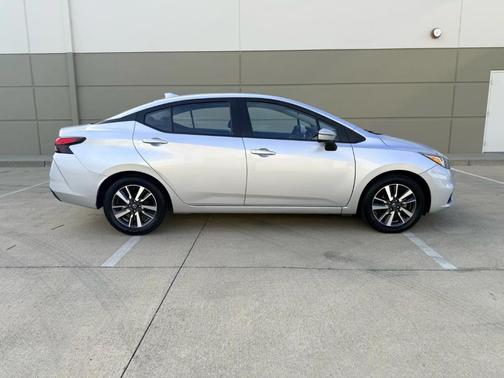 2021 Nissan Versa 1.6 SV