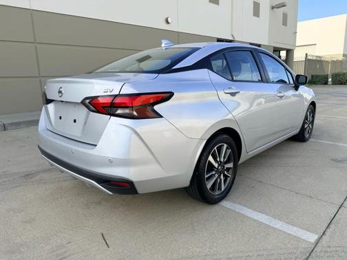 2021 Nissan Versa 1.6 SV