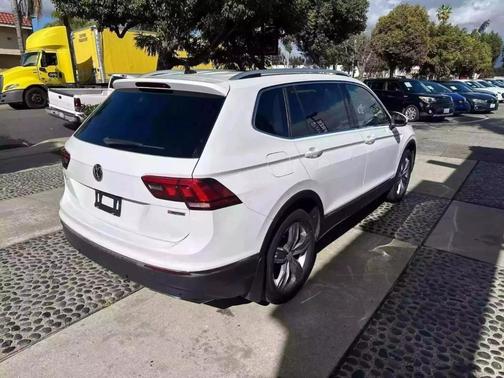 2019 Volkswagen Tiguan 2.0T SEL Premium
