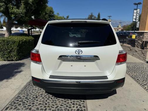 2013 Toyota Highlander Base Plus