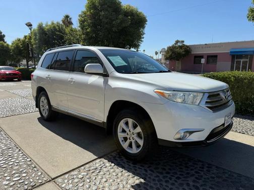 2013 Toyota Highlander Base Plus
