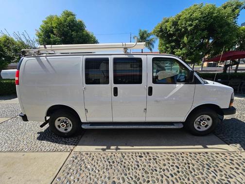 2015 GMC Savana 2500 Work Van