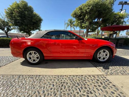 2013 Ford Mustang V6