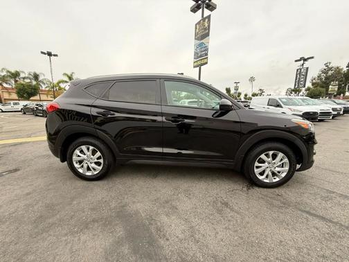 Black Noir Pearl 2020 Hyundai TUCSON Value