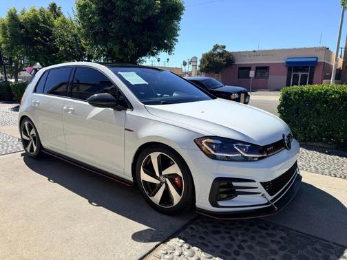 2018 Volkswagen Golf GTI 2.0T SE 4-Door