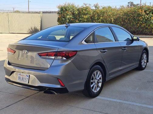 Machine Gray 2018 Hyundai SONATA SE