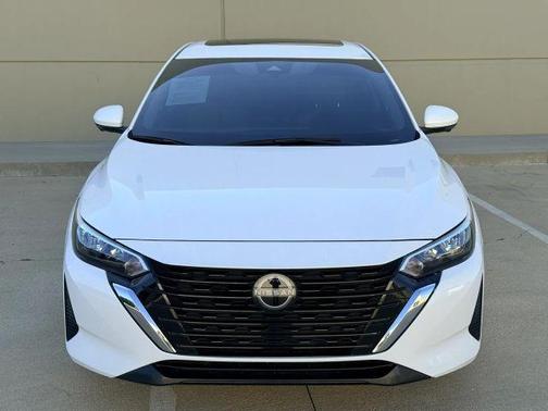 Aspen White 2024 Nissan Sentra SV