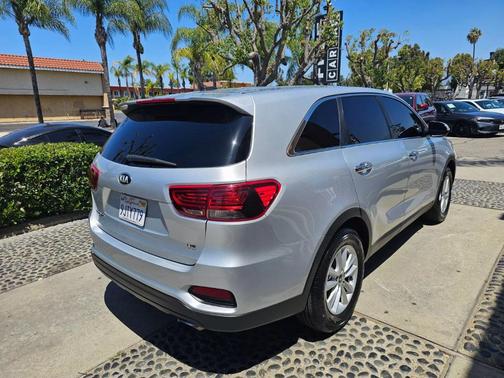 2020 Kia Sorento LX V6