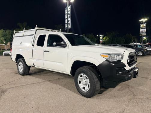 2020 Toyota Tacoma SR