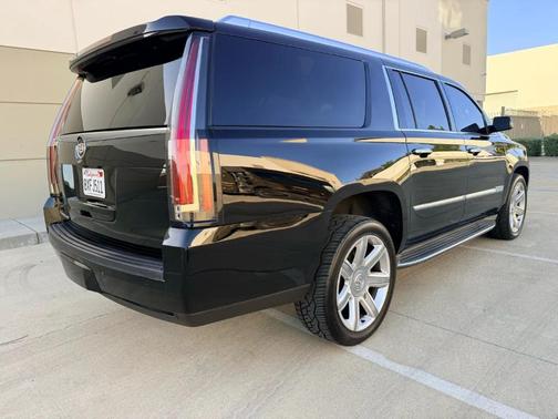 2015 Cadillac Escalade ESV Luxury