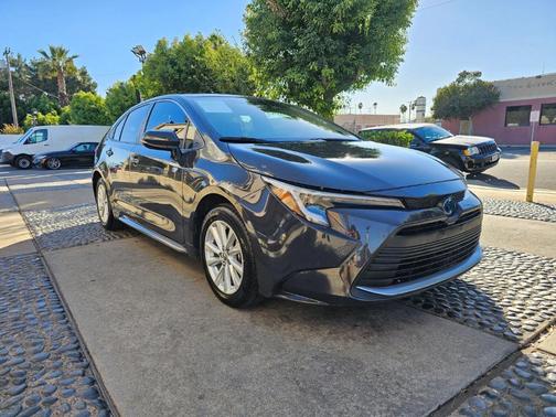 2023 Toyota Corolla Hybrid XLE