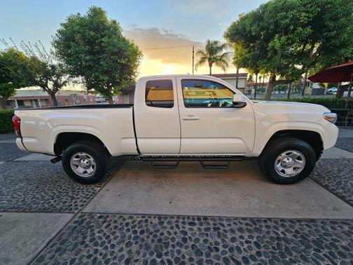 2019 Toyota Tacoma SR