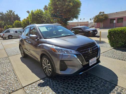 2021 Nissan Kicks SV