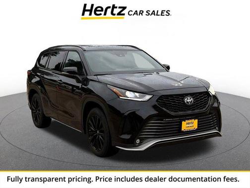 Midnight Black Metallic 2025 Toyota Highlander XSE