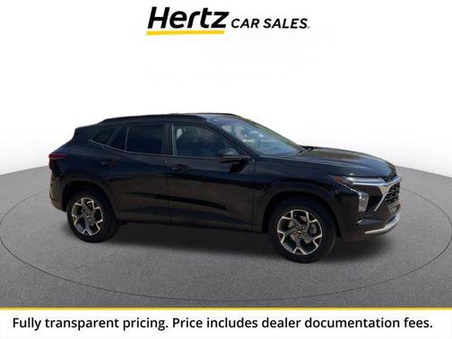 Mosaic Black Metallic 2025 Chevrolet Trax LT