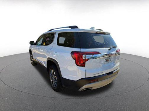 2023 GMC Acadia FWD SLT