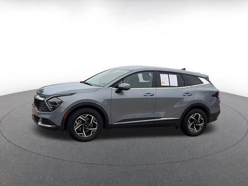 Everlasting Silver 2025 Kia Sportage LX