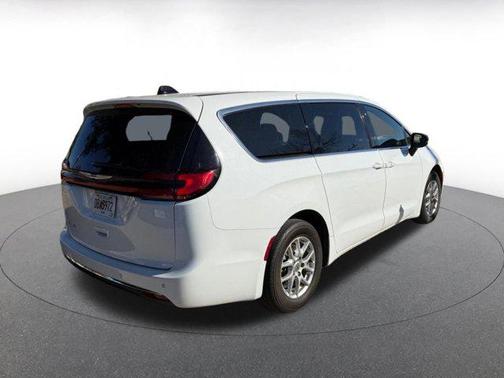 2025 Chrysler Pacifica L