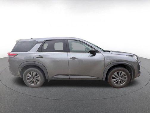 2024 Nissan Pathfinder S FWD