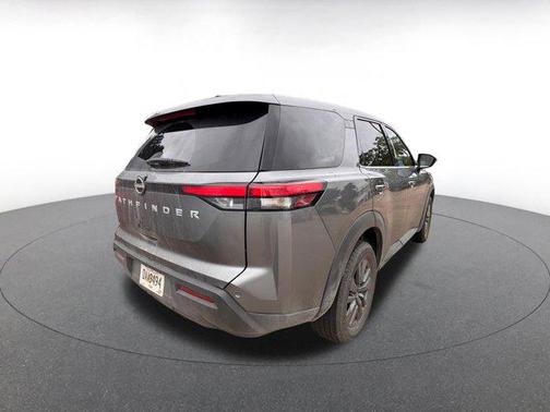2024 Nissan Pathfinder S FWD