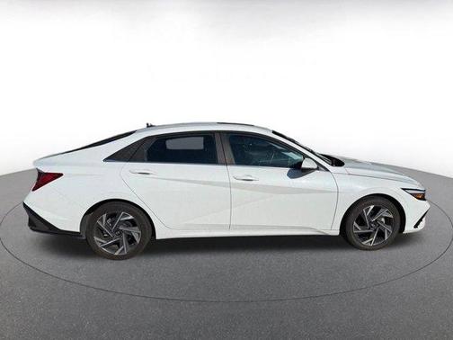 2025 Hyundai ELANTRA HEV Limited