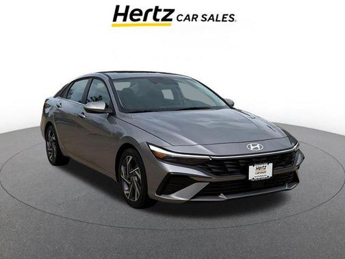 2025 Hyundai ELANTRA SEL