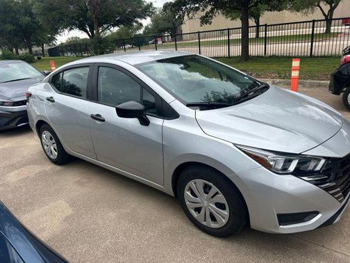 2024 Nissan Versa 1.6 S