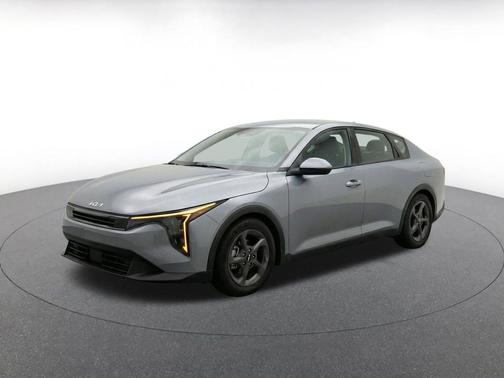 Steel Gray 2025 Kia K4 LXS