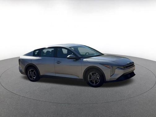Steel Gray 2025 Kia K4 LXS