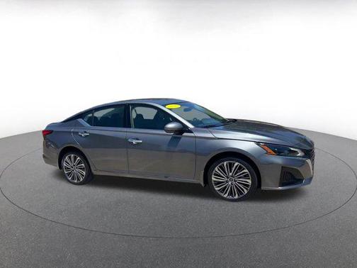 2024 Nissan Altima 2.5 SL