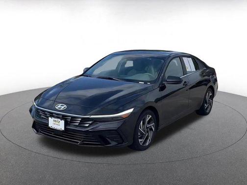 2025 Hyundai ELANTRA SEL