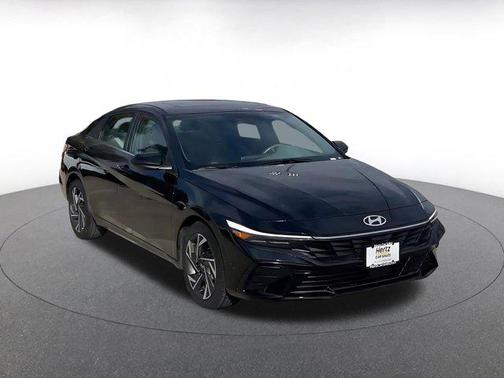 2025 Hyundai ELANTRA SEL