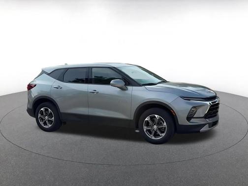 Sterling Gray Metallic 2025 Chevrolet Blazer 2LT