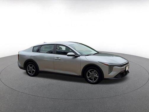 Steel Gray 2025 Kia K4 LXS