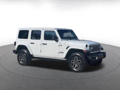 2025 Jeep Wrangler 4-Door Sahara 4x4