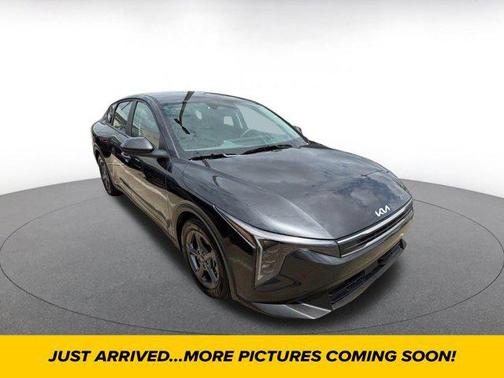 Interstellar Gray 2025 Kia K4 LXS