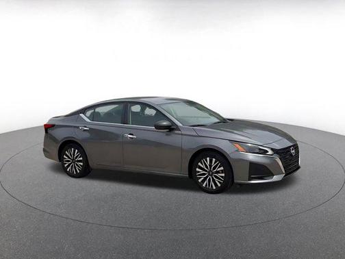 Gun Metallic 2025 Nissan Altima SV FWD