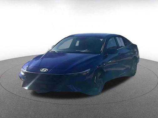 2025 Hyundai ELANTRA SEL
