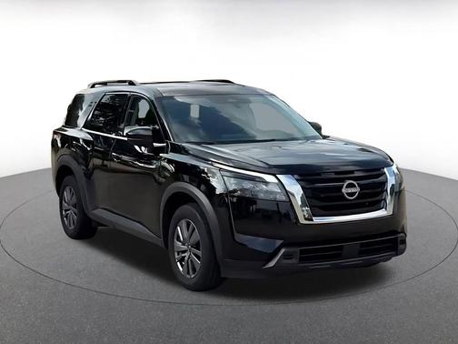 Super Black 2025 Nissan Pathfinder SV 4WD