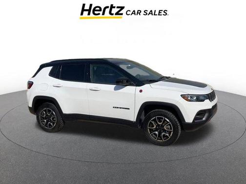 Bright White Clearcoat 2025 Jeep Compass Trailhawk