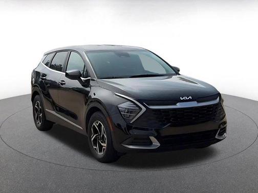Ebony Black 2025 Kia Sportage LX