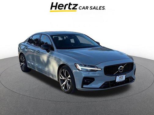 2025 Volvo S60 B5 Core