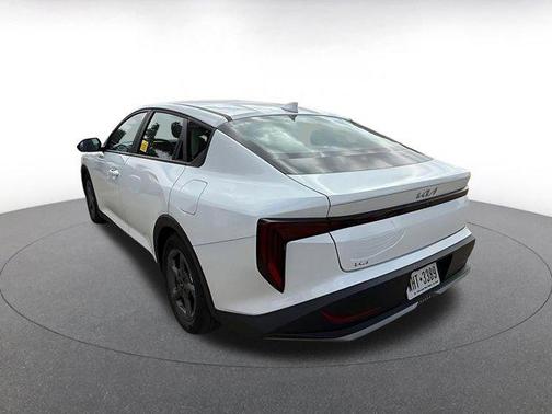 Snow White Pearl 2025 Kia K4 LXS