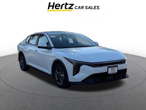 Snow White Pearl 2025 Kia K4 LXS