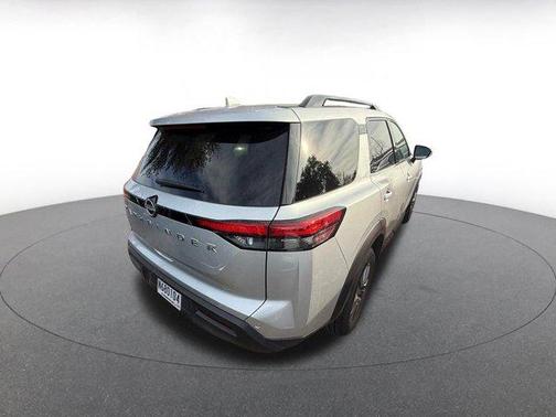 2025 Nissan Pathfinder SV FWD