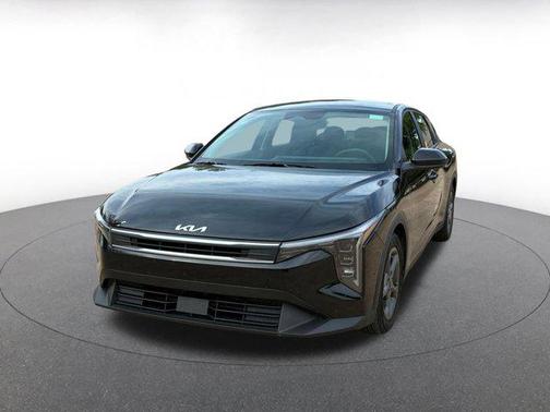 Aurora Black Pearl 2025 Kia K4 LXS