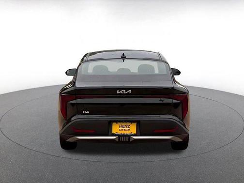 Aurora Black Pearl 2025 Kia K4 LXS