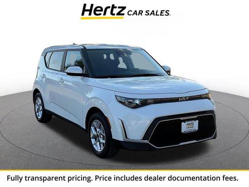 Snow White Pearl 2025 Kia Soul LX