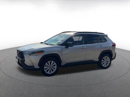 2025 Toyota Corolla Cross LE