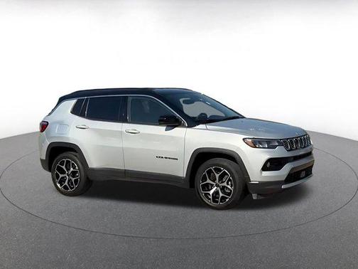 Silver Zynith Metallic Clearcoat 2025 Jeep Compass Limited